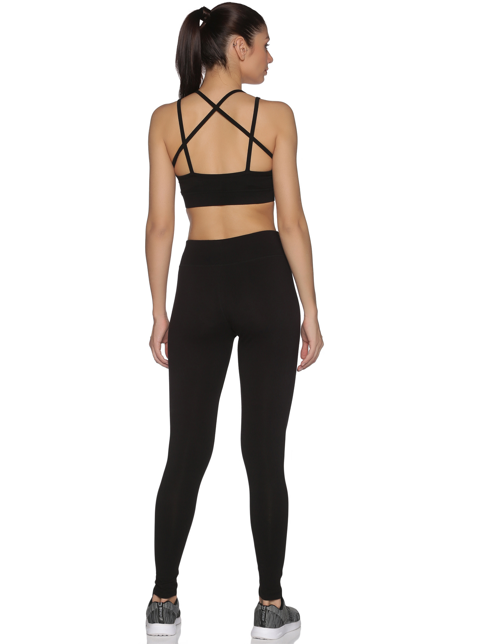 Black Yoga Set For Women W/ Sports Bra & Fitted Mesh Cropped Yoga Pants